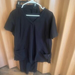 Multiple sets for a bundle deal ! $120 for all ! 2x top / X-Large pants